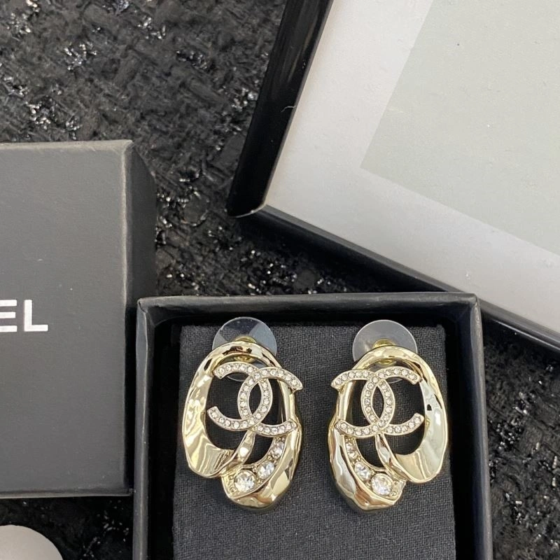 Fashionable Chanel Earrings 223666