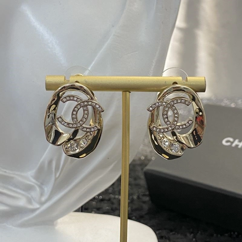 Fashionable Chanel Earrings 223666