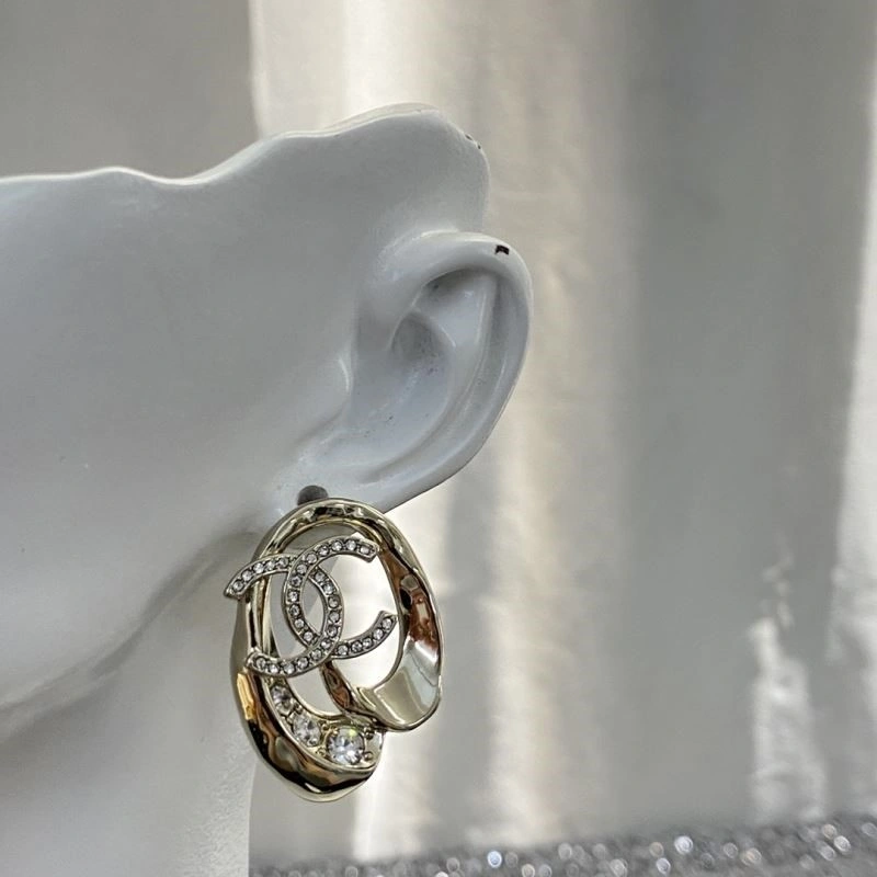 Fashionable Chanel Earrings 223666