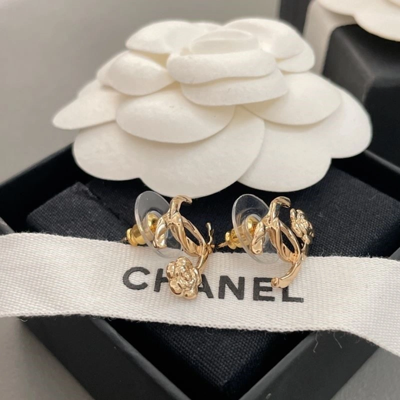 Stylish Chanel Earrings 223672