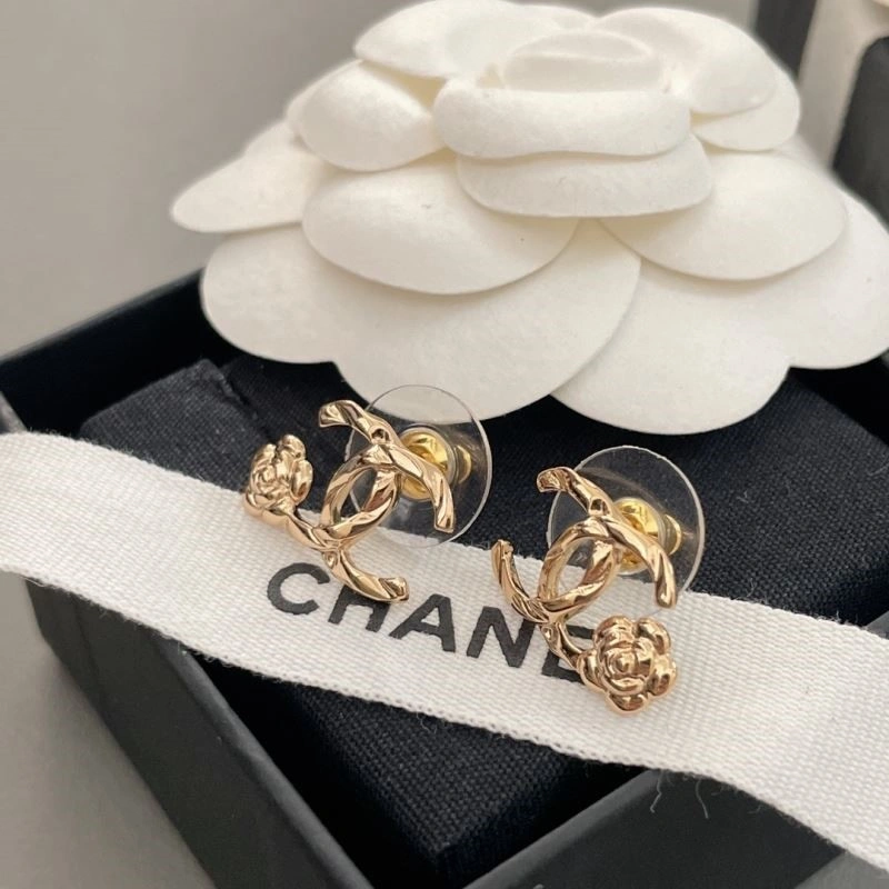 Stylish Chanel Earrings 223672