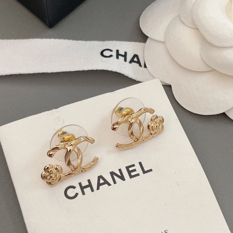 Stylish Chanel Earrings 223672
