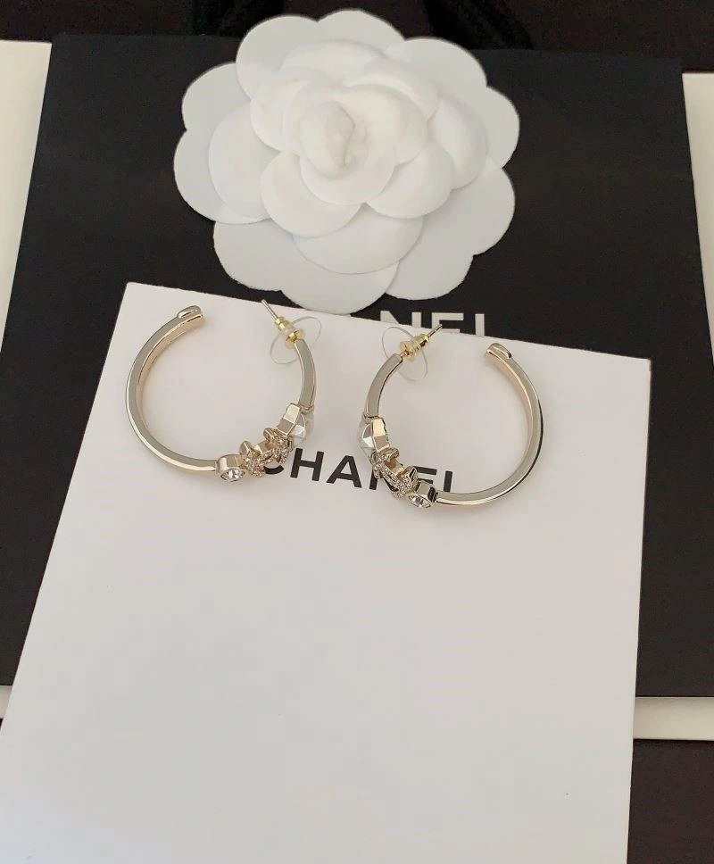 Chanel Earrings Comfortable 223727