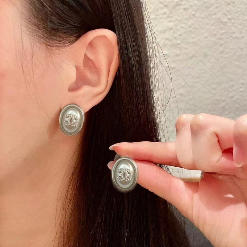 Chanel Earrings TechFriendly 223696