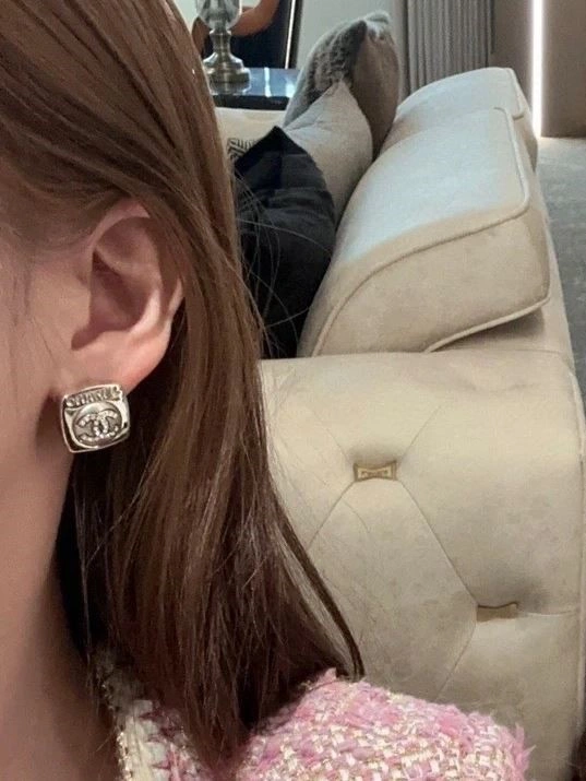 ModernLook Chanel Earrings 223735