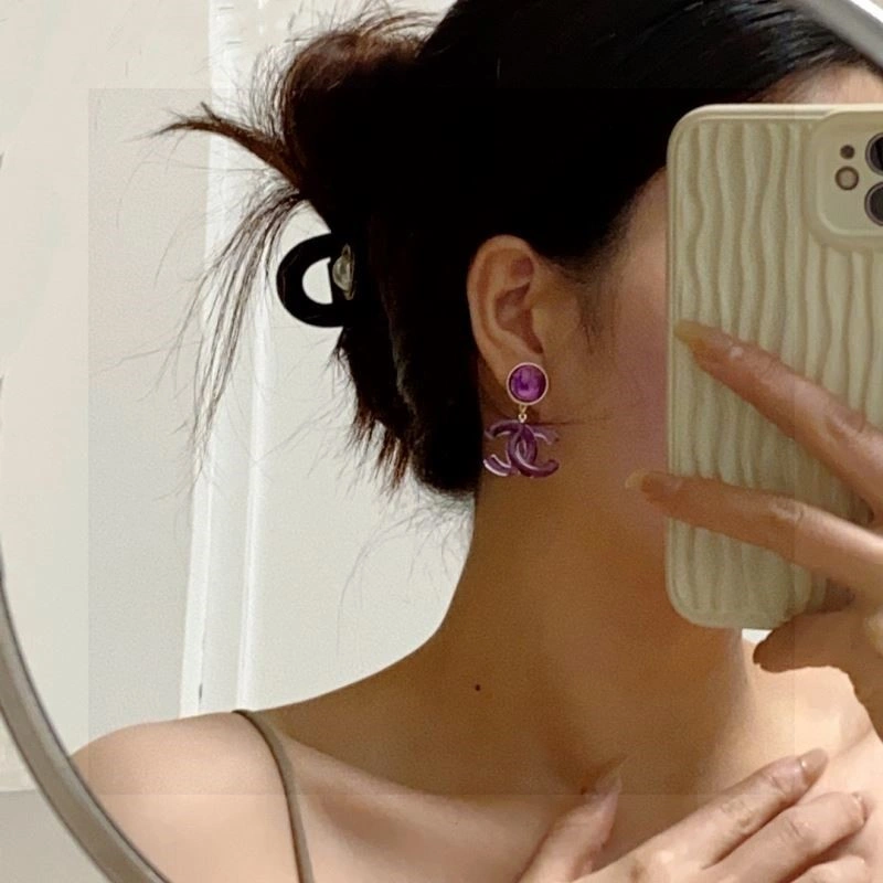 Seasonal Chanel Earrings 223637