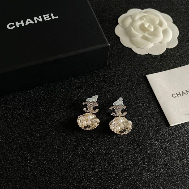 Trendsetting Chanel Earrings 223646