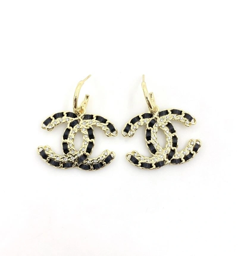 Chanel Earrings Versatile 223632