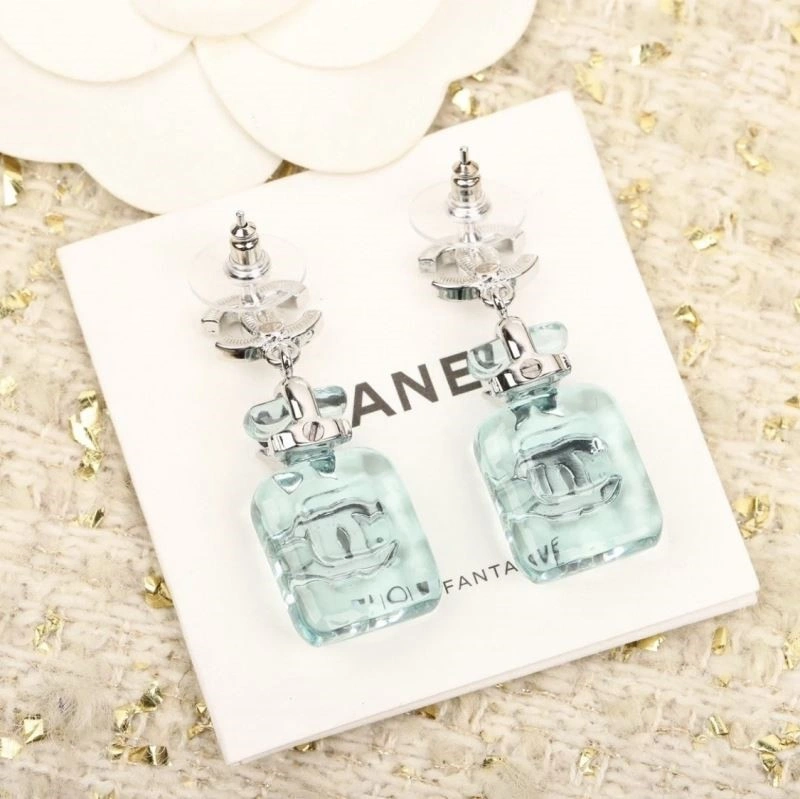 Chanel Earrings Reliable 223629