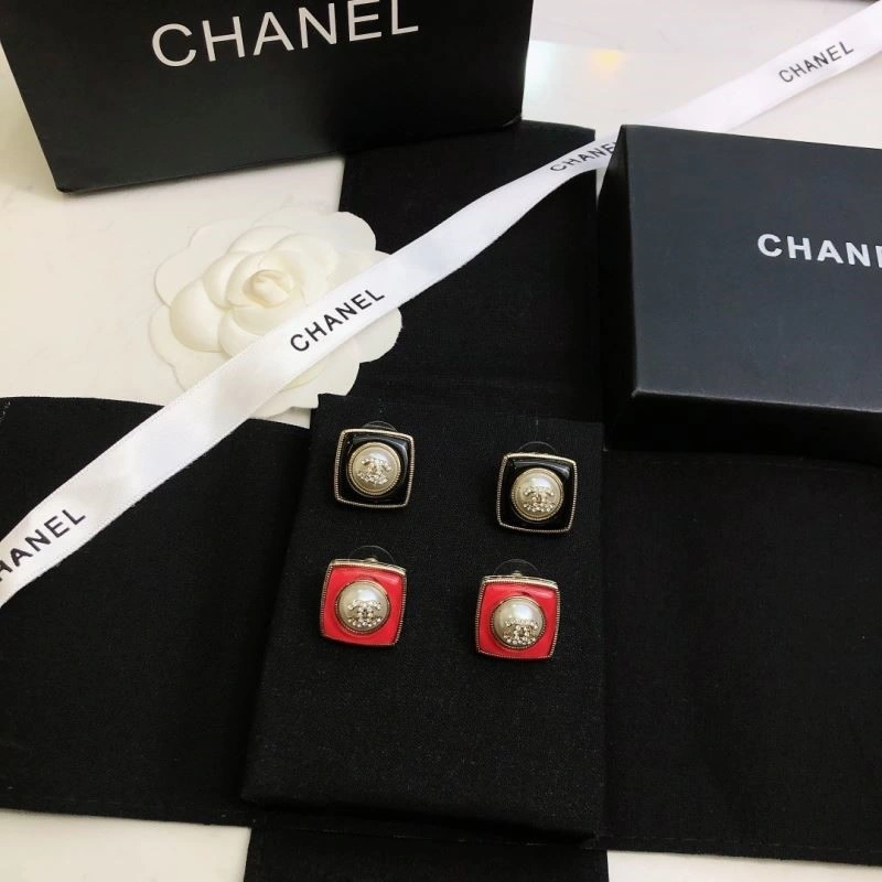 Chanel Earrings Fashionable 223628