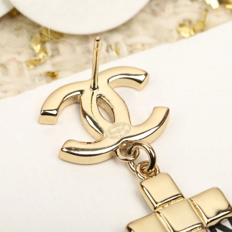 Durable Chanel Earrings 223626