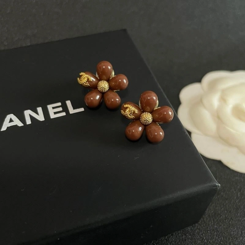 Chanel Earrings EyeCatching 223605