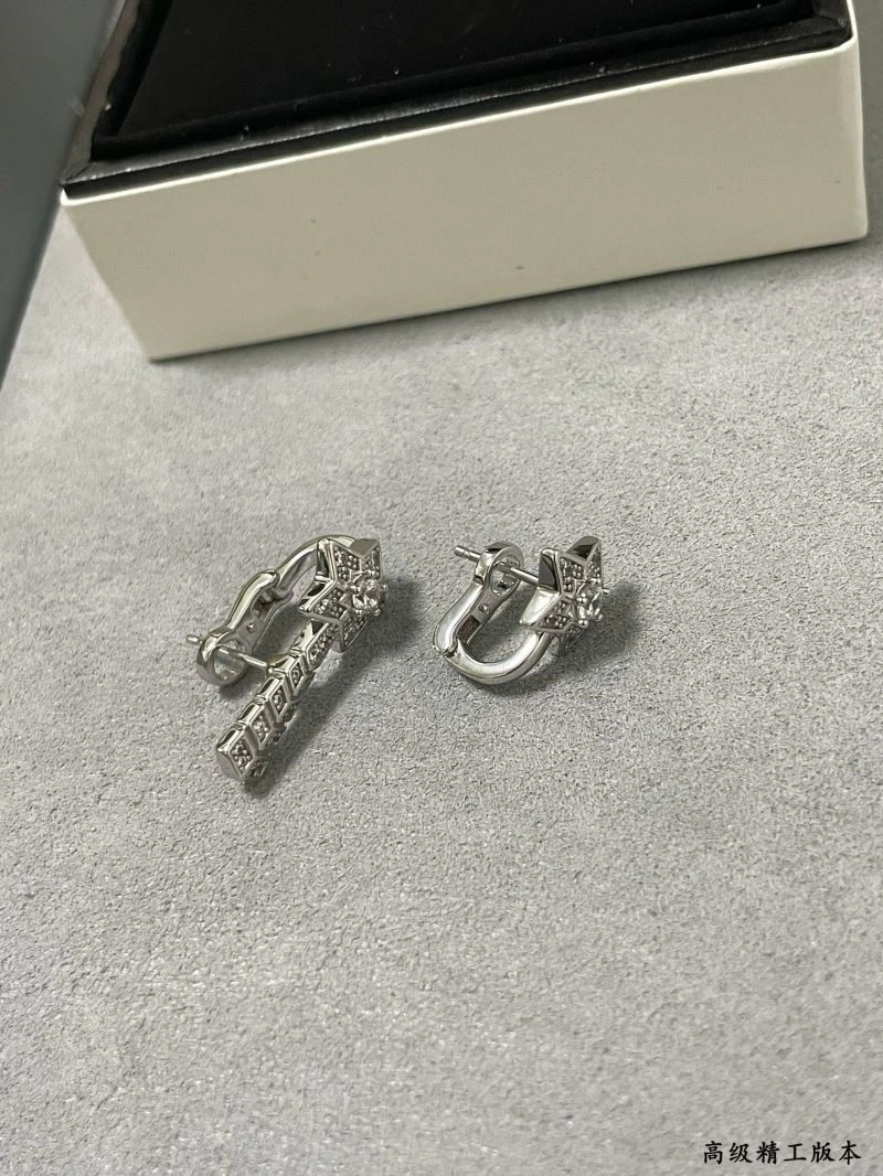 Chanel Earrings MoistureWicking 223608