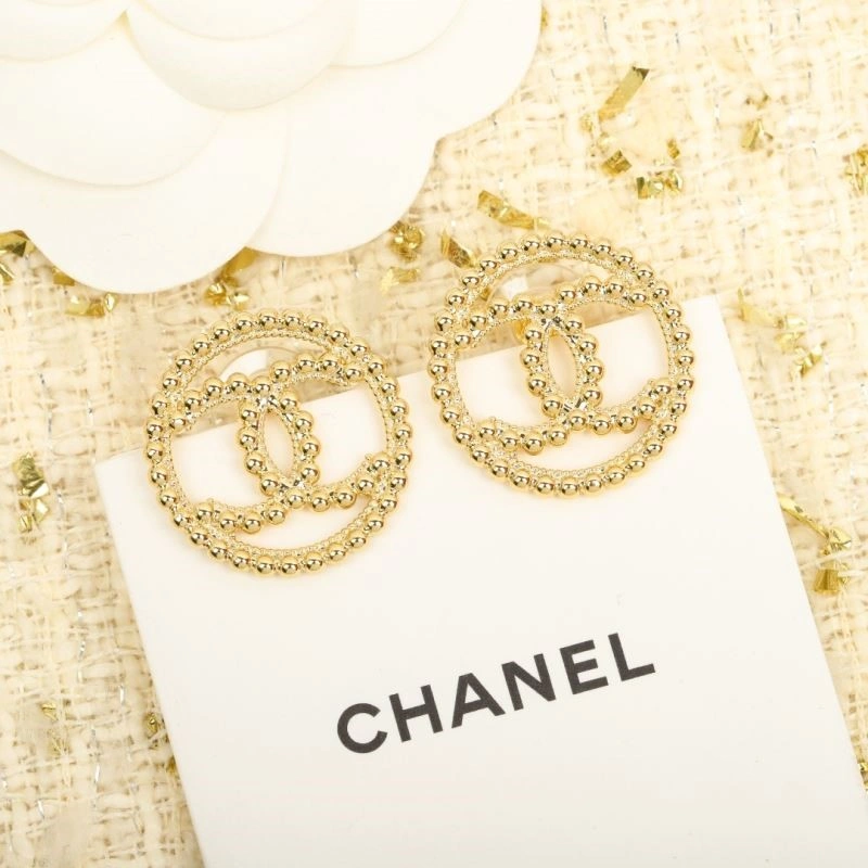 Chanel Earrings Compact 223619