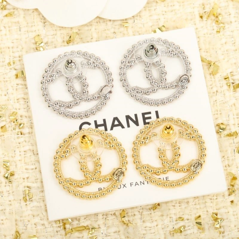Chanel Earrings Compact 223619