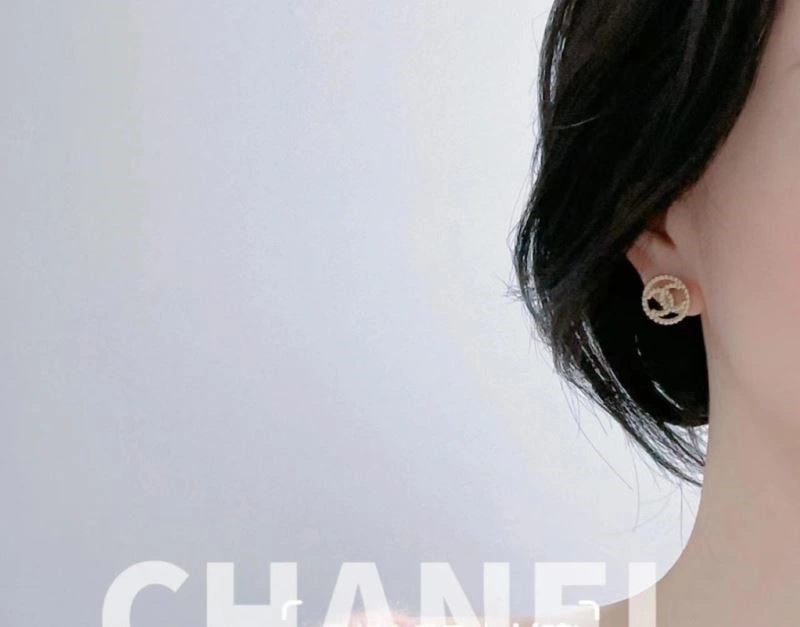 Chanel Earrings Compact 223619