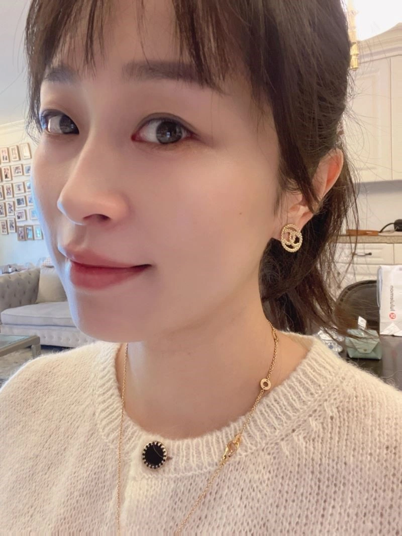 Chanel Earrings Compact 223619