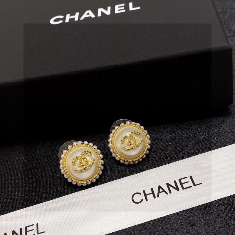Chanel Earrings Vibrant 223083