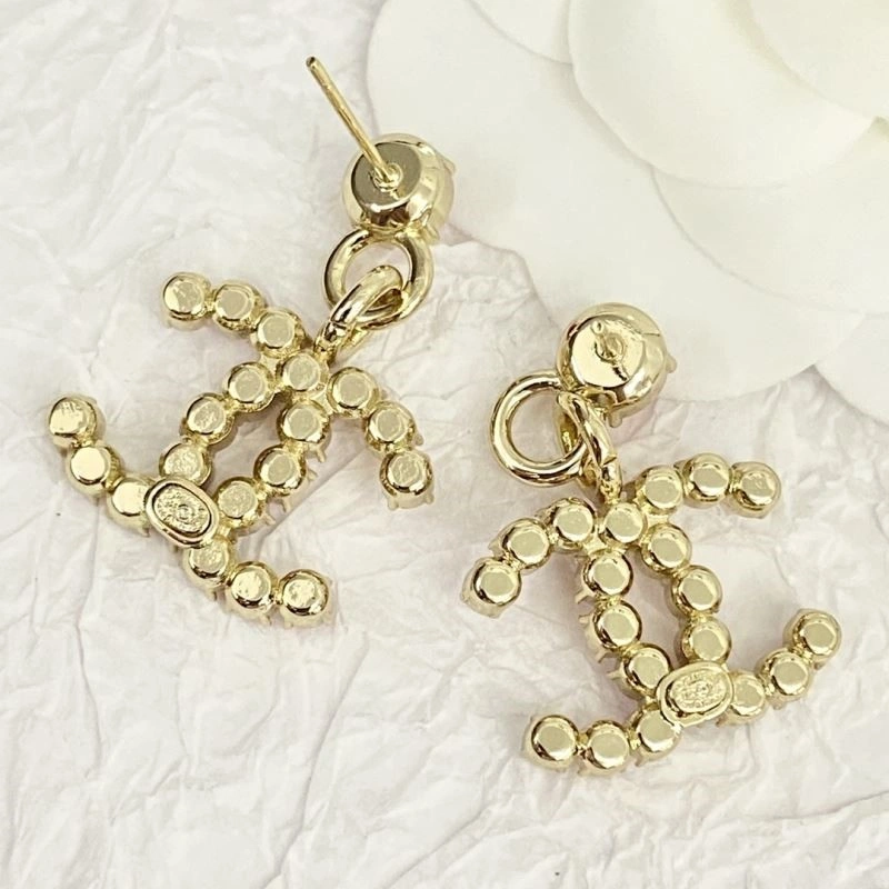 Unique Chanel Earrings 223075