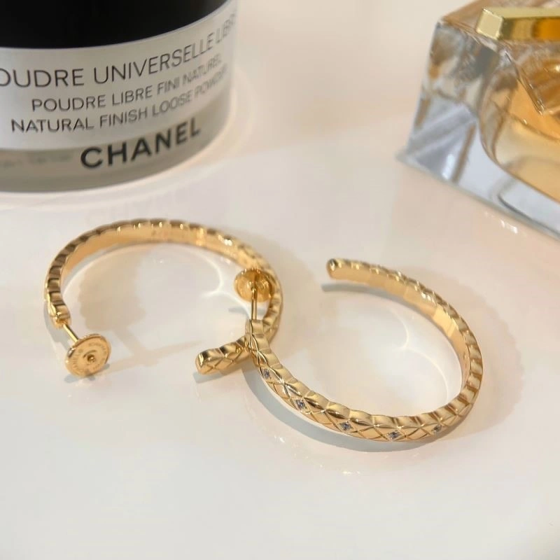 Chanel Earrings Durable 223054