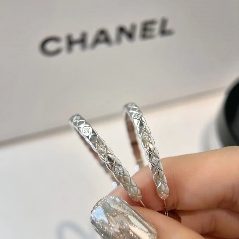 Chanel Earrings Durable 223054