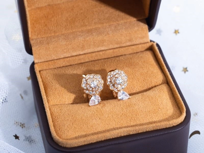 Sporty Chanel Earrings 223048