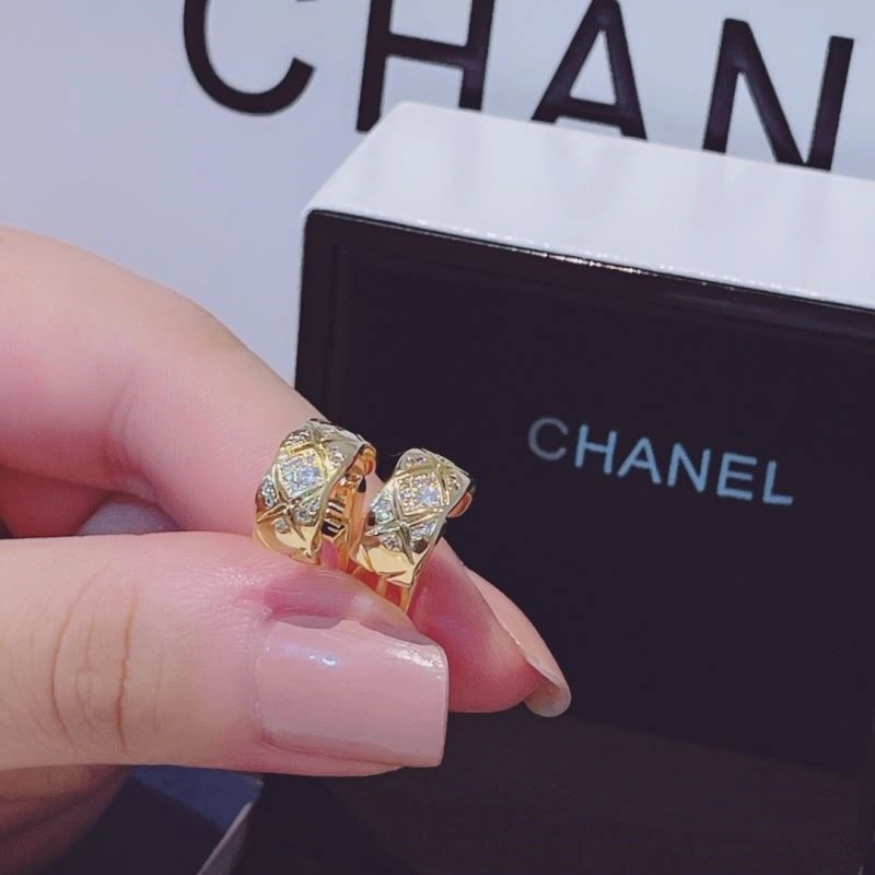 HighPerformance Chanel Earrings 223038