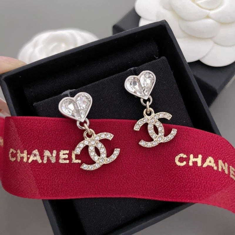 Chanel Earrings Compact 223039