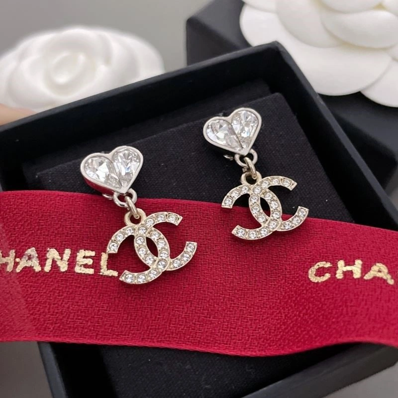 Chanel Earrings Compact 223039