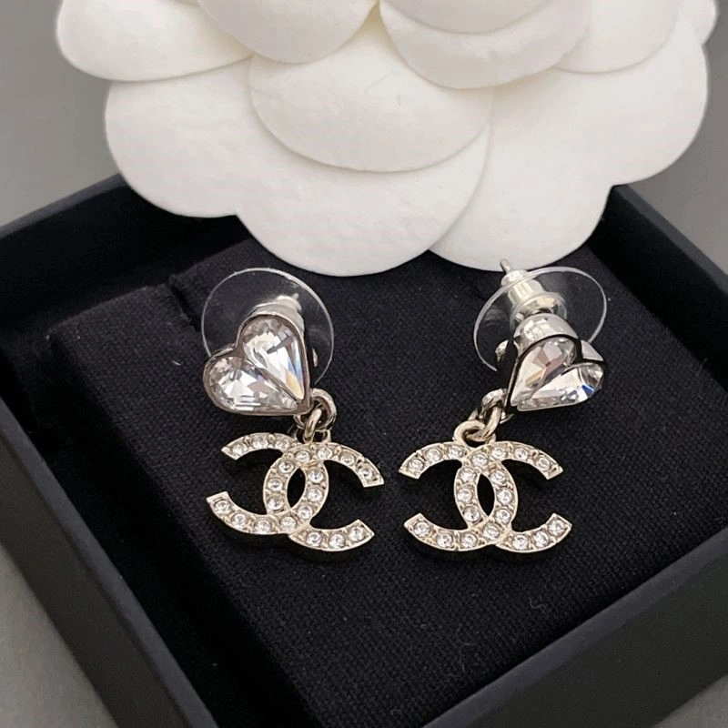 Chanel Earrings Compact 223039