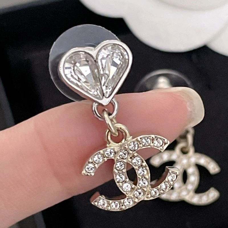 Chanel Earrings Compact 223039