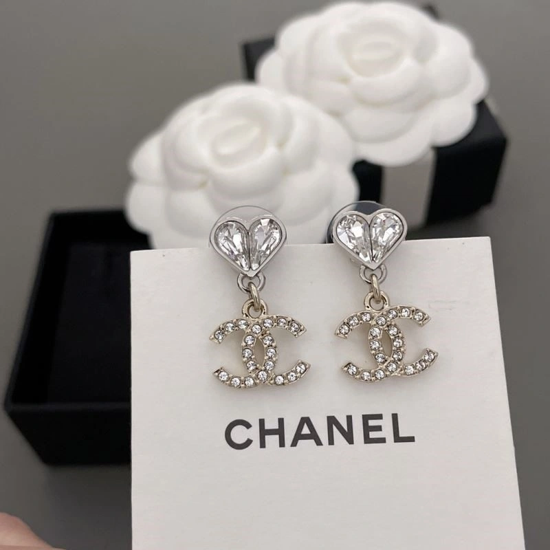 Chanel Earrings Compact 223039