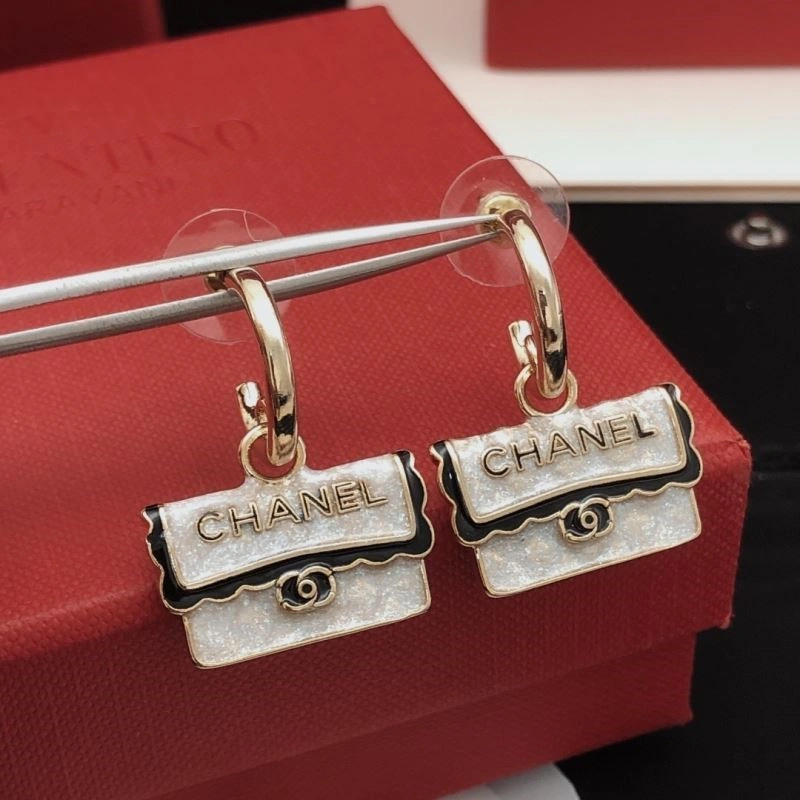 WrinkleFree Chanel Earrings 223024