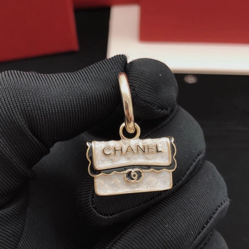WrinkleFree Chanel Earrings 223024