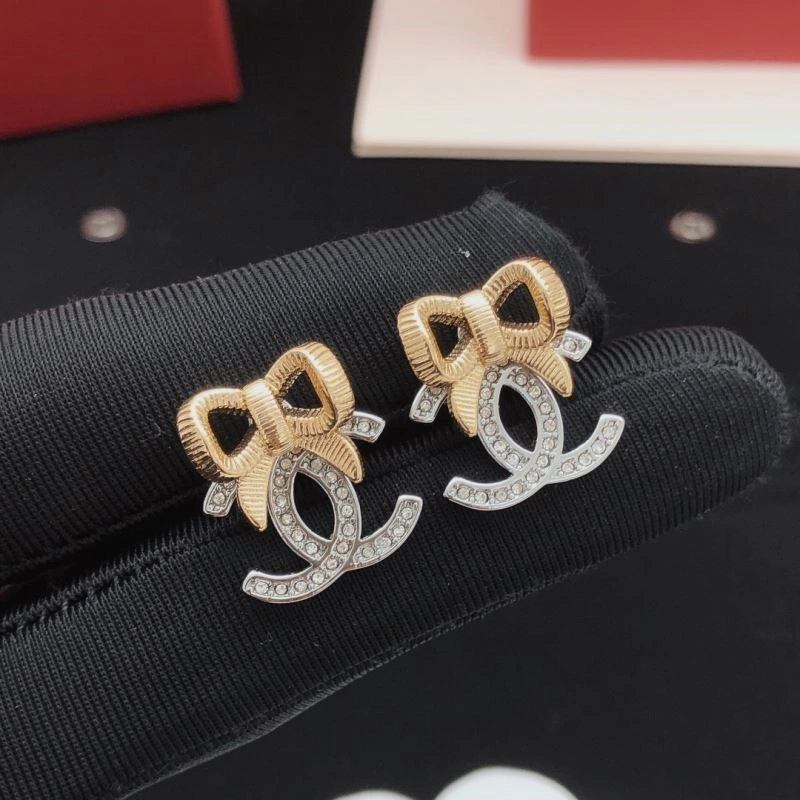Chanel Earrings MoistureWicking 223034