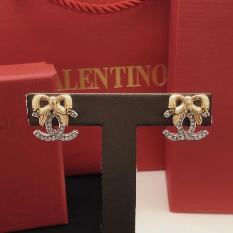 Chanel Earrings MoistureWicking 223034