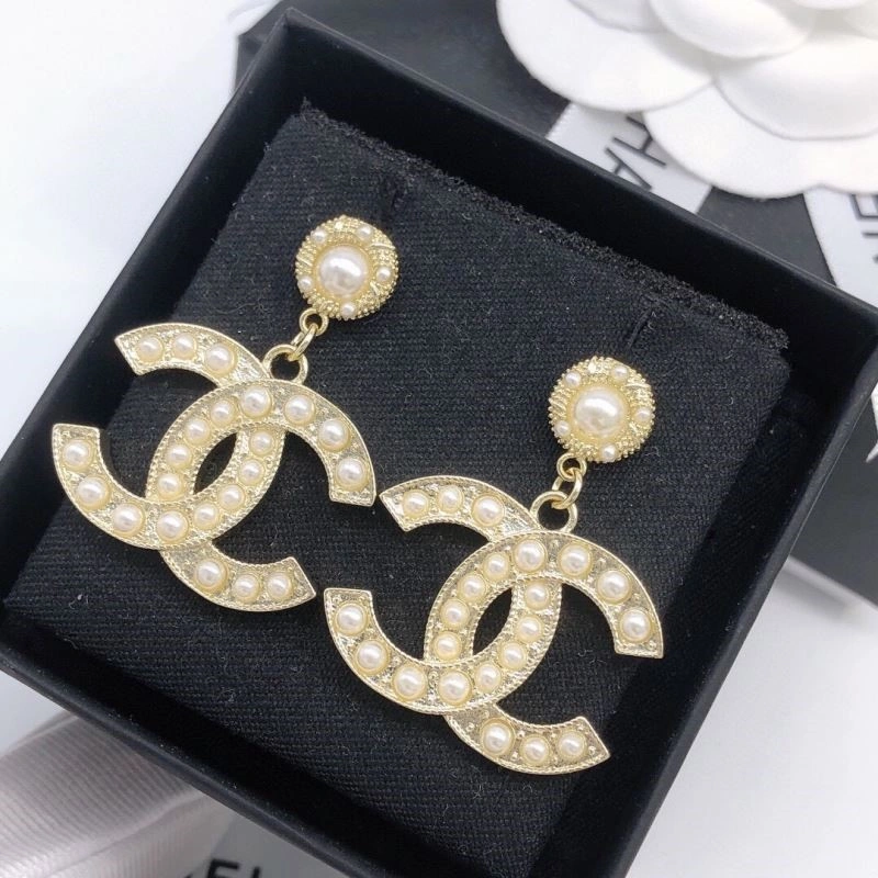Chanel Earrings Supportive 223031