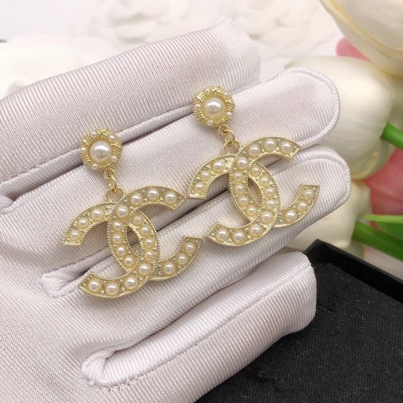 Chanel Earrings Supportive 223031