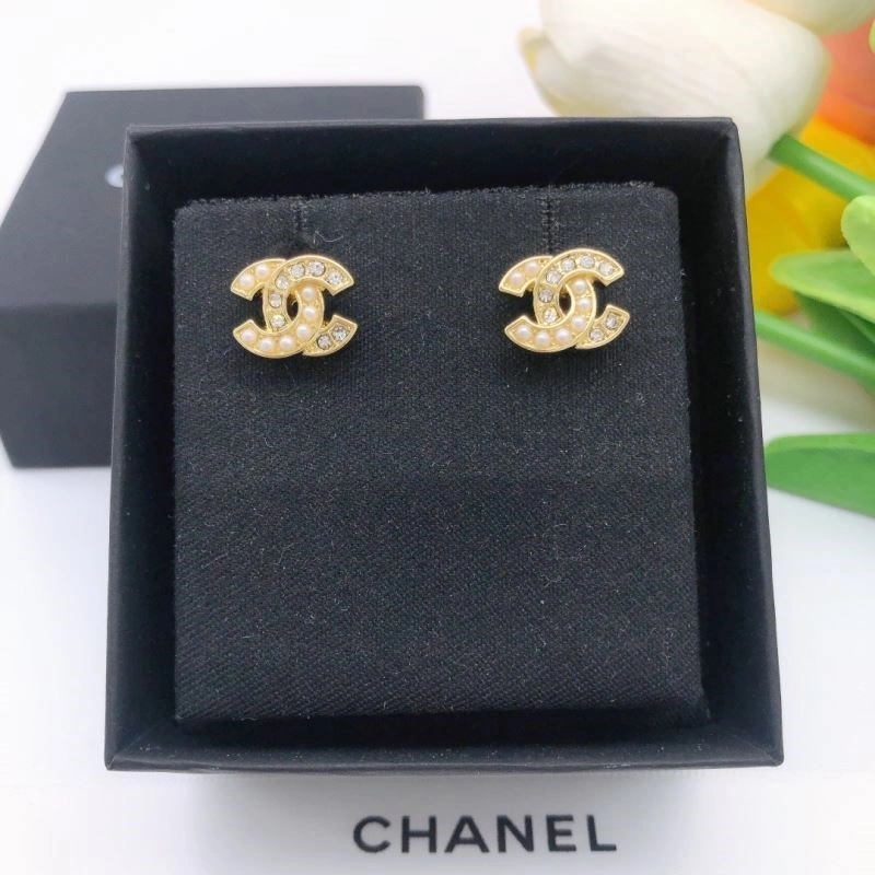 Durable Chanel Earrings 223049