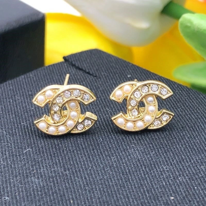 Durable Chanel Earrings 223049