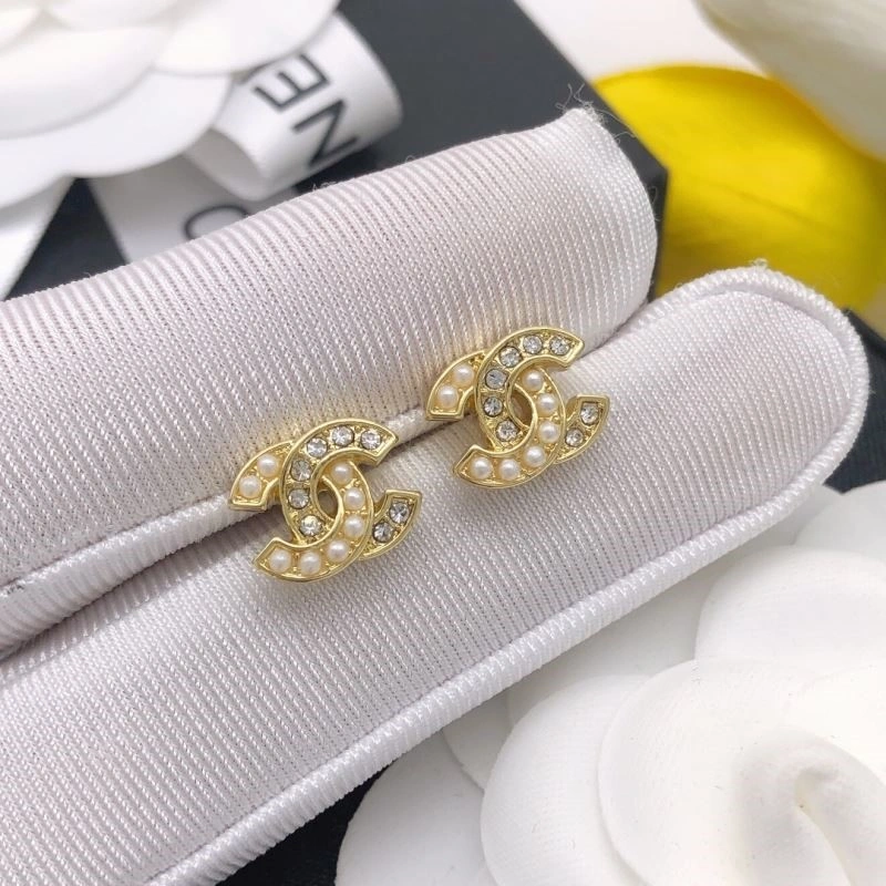 Durable Chanel Earrings 223049