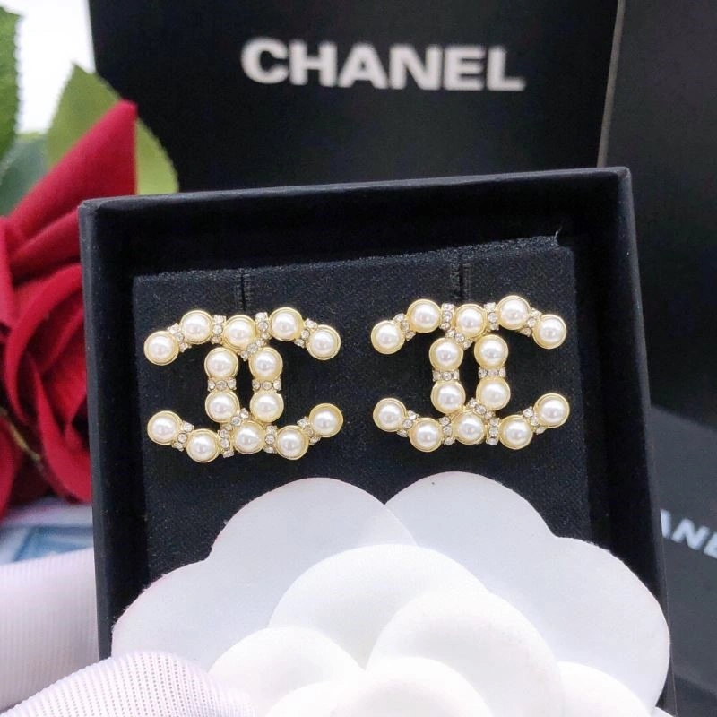 Chanel Earrings Stylish 223018