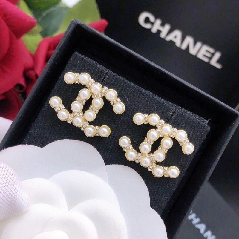 Chanel Earrings Stylish 223018