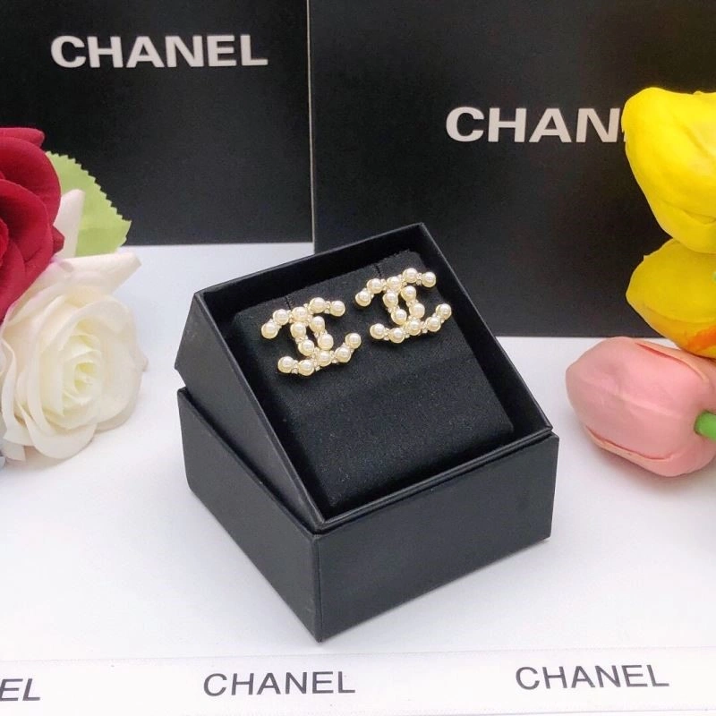 Chanel Earrings Stylish 223018