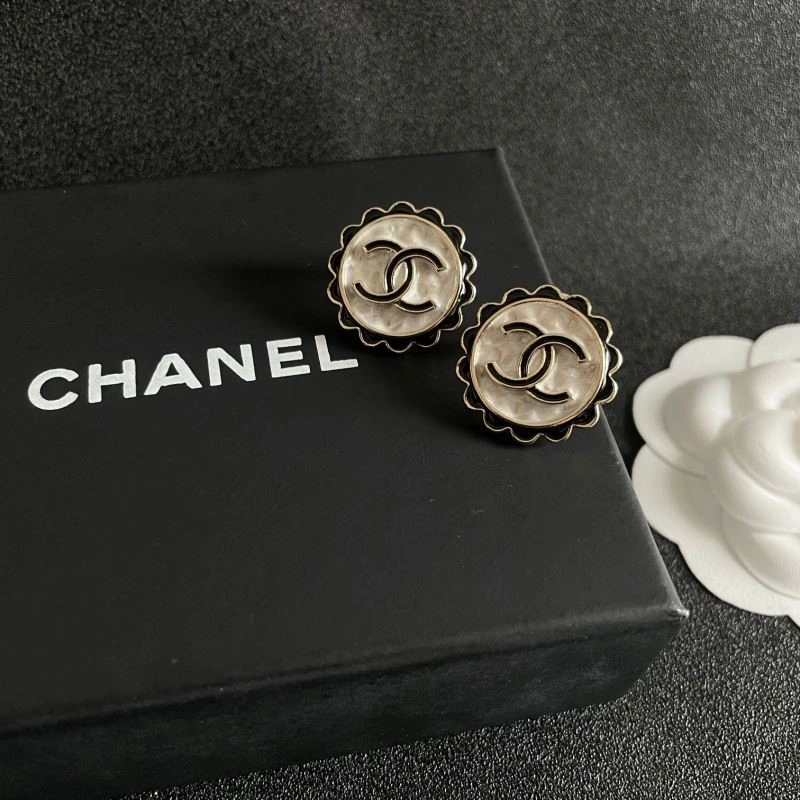 Chanel Earrings Elegant 223005