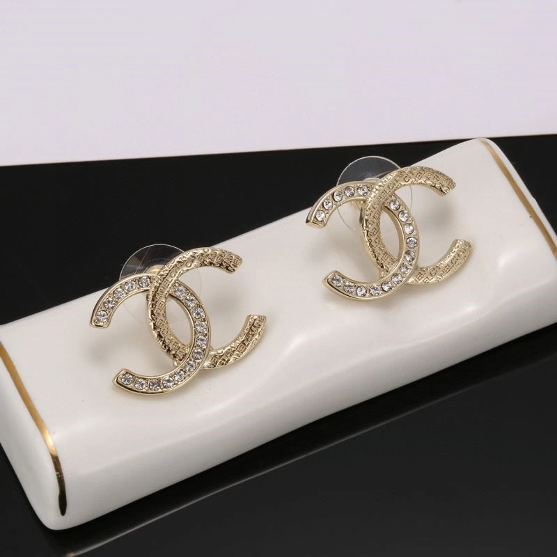 Chanel Earrings Lightweight 223007