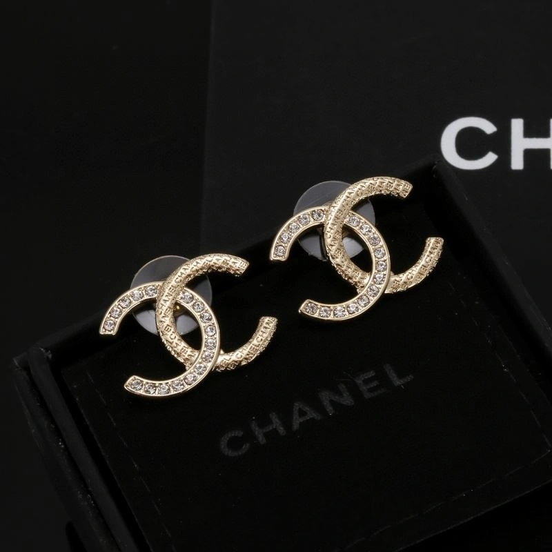 Chanel Earrings Lightweight 223007