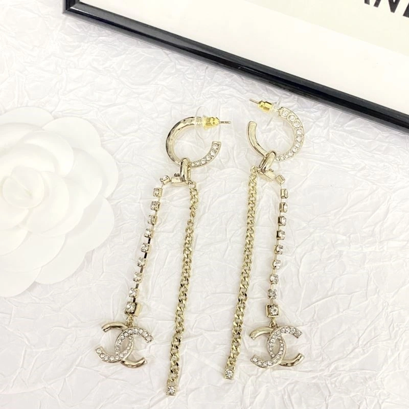 Fashionable Chanel Earrings 223002