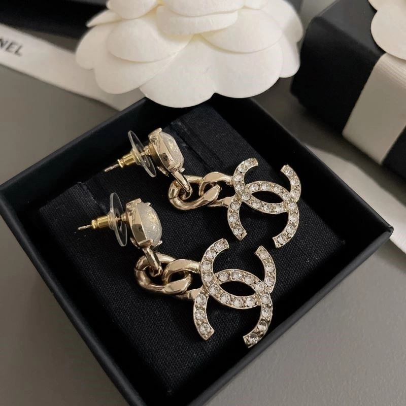 Chanel Earrings Elegant 222964