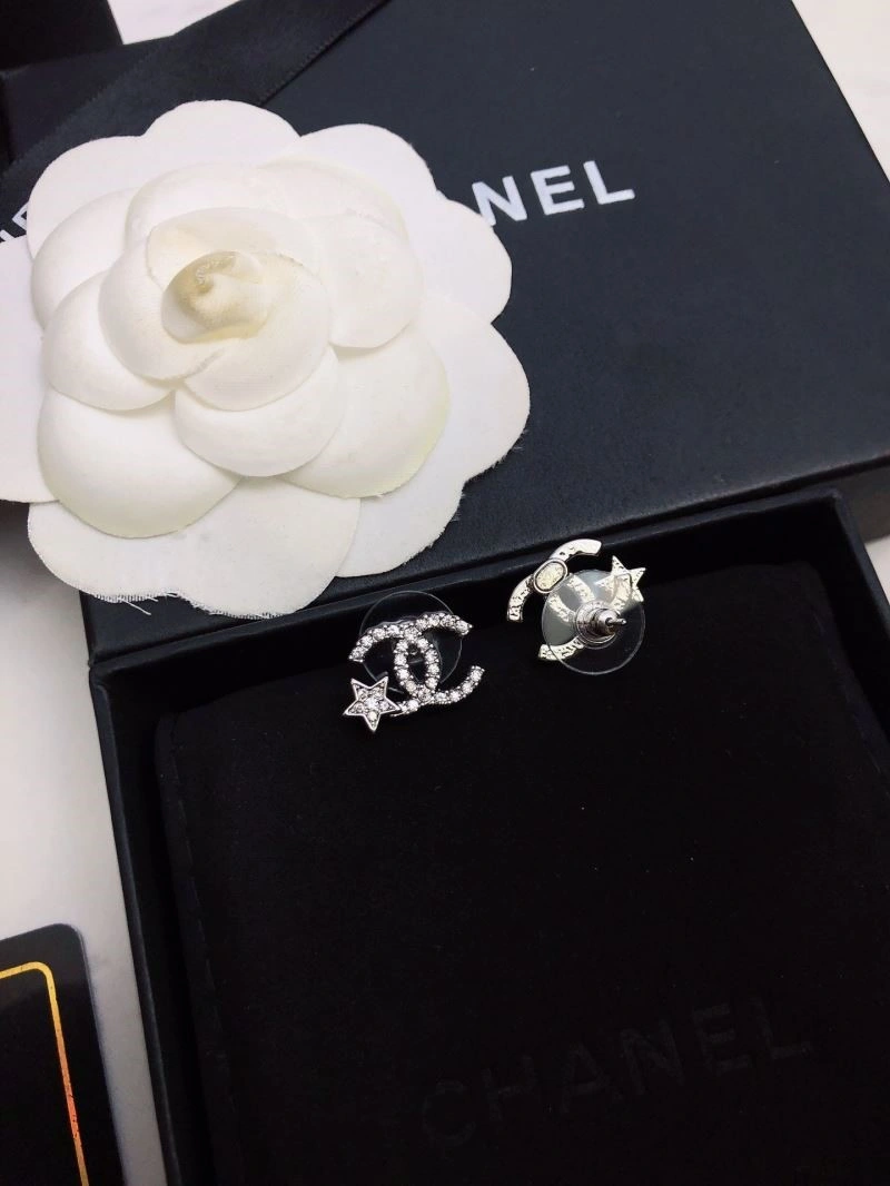 Chanel Earrings EyeCatching 222961